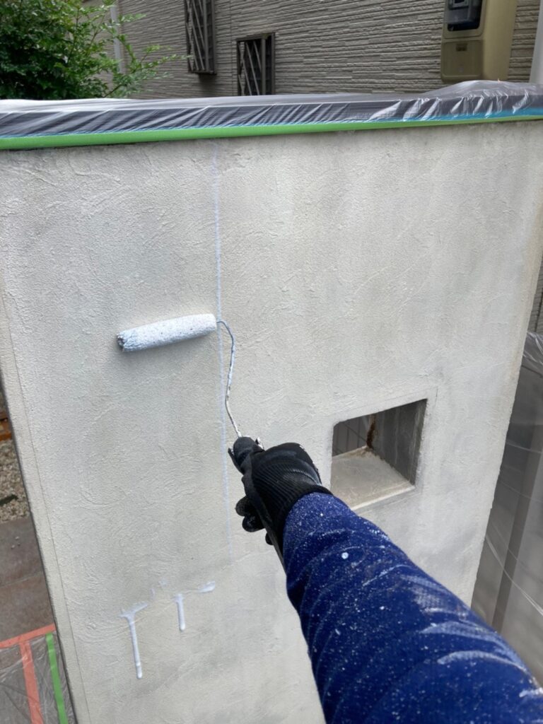 福岡県太宰府市 J様邸【住宅塗装】作業工程:基礎巾木塗装 塀塗装 写真6