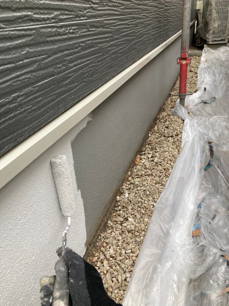 福岡県太宰府市 J様邸【住宅塗装】作業工程:基礎巾木塗装 塀塗装 写真9