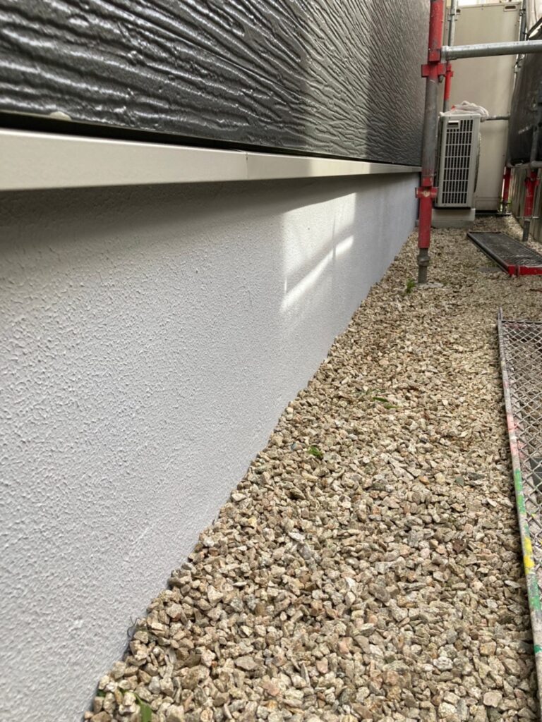 福岡県太宰府市 J様邸【住宅塗装】作業工程:基礎巾木塗装 塀塗装 写真10