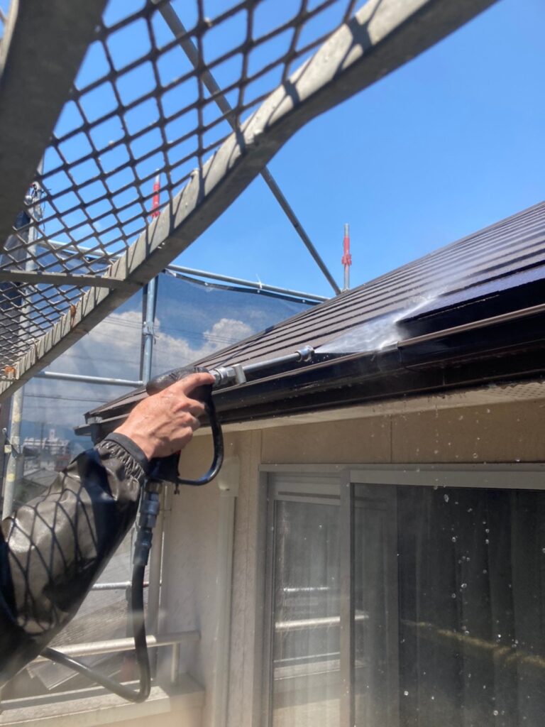 福岡県小郡市 I様邸【住宅塗装】作業工程:高圧洗浄 写真6