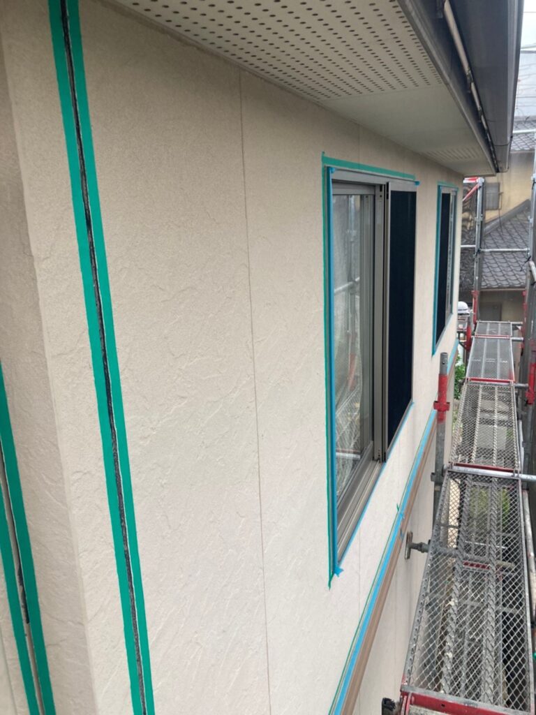 福岡県小郡市 I様邸【住宅塗装】作業工程:コーキング工事 写真8