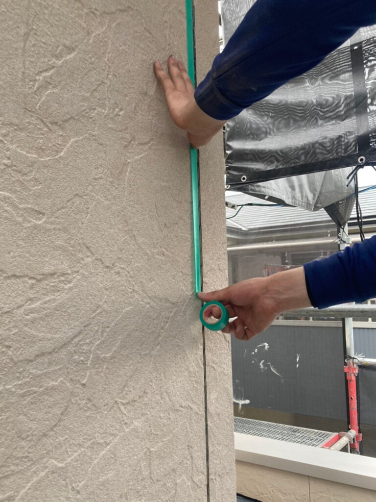 福岡県小郡市 I様邸【住宅塗装】作業工程:コーキング工事 写真5