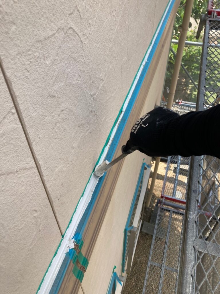 福岡県小郡市 I様邸【住宅塗装】作業工程:コーキング工事 写真20