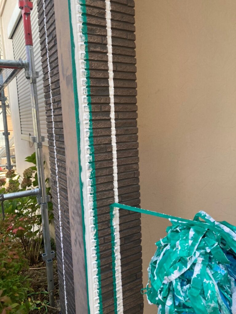 福岡県小郡市 I様邸【住宅塗装】作業工程:コーキング工事 写真23