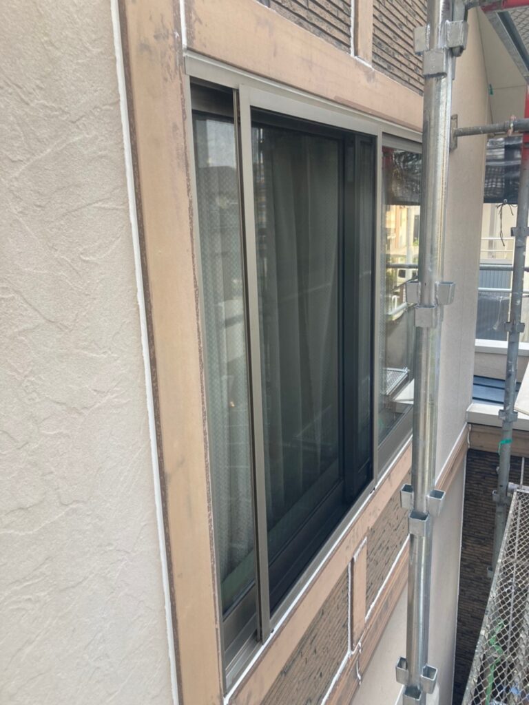 福岡県小郡市 I様邸【住宅塗装】作業工程:コーキング工事 写真25