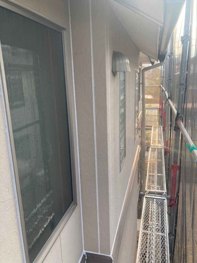 福岡県小郡市 I様邸【住宅塗装】作業工程:コーキング工事 写真26