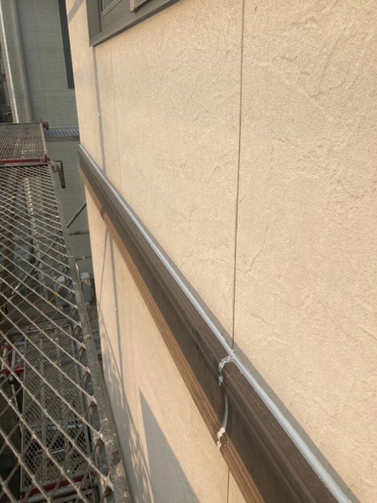 福岡県小郡市 I様邸【住宅塗装】作業工程:コーキング工事 写真28