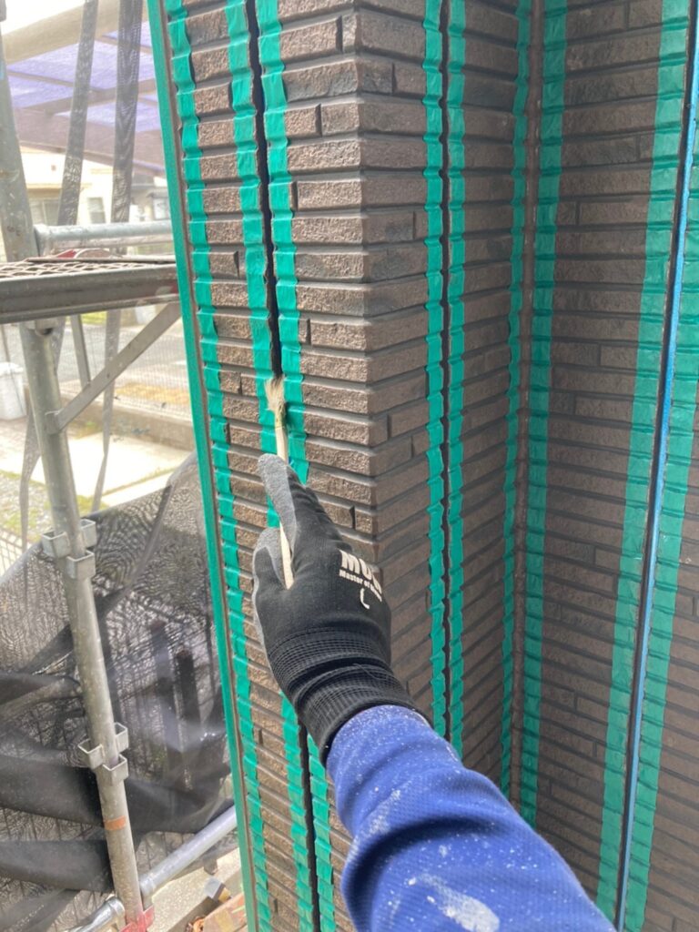 福岡県小郡市 I様邸【住宅塗装】作業工程:コーキング工事 写真13