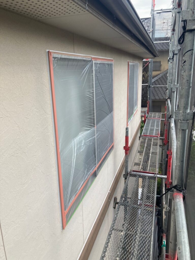 福岡県小郡市 I様邸【住宅塗装】作業工程:各所養生 写真5