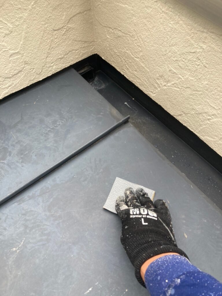 福岡県小郡市 I様邸【住宅塗装】作業工程:折板屋根塗装 写真2