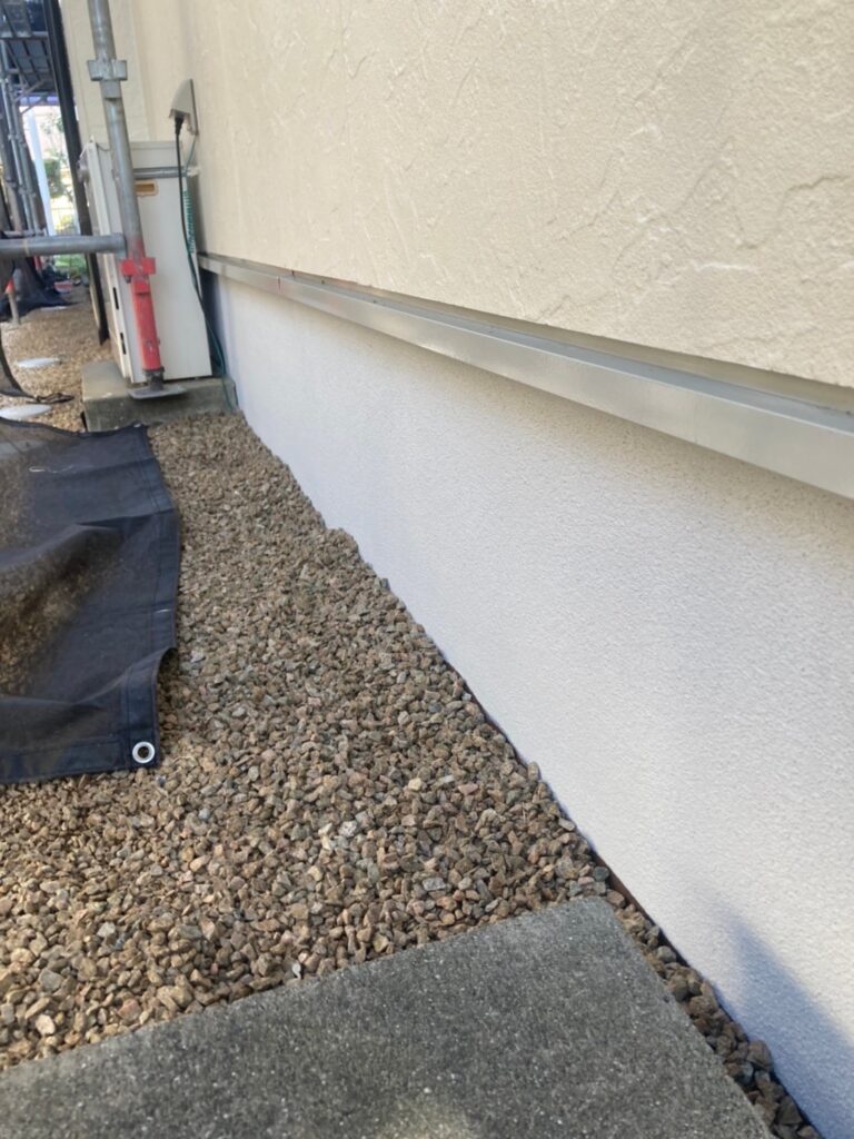 福岡県小郡市 I様邸【住宅塗装】作業工程:基礎巾木塗装 写真7