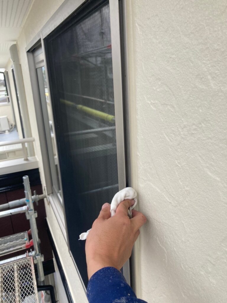 福岡県小郡市 I様邸【住宅塗装】作業工程:タッチアップ 写真4