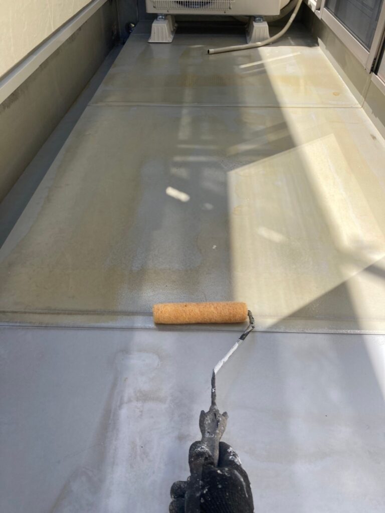 福岡県小郡市 I様邸【住宅塗装】作業工程:ベランダ防水塗装 写真2