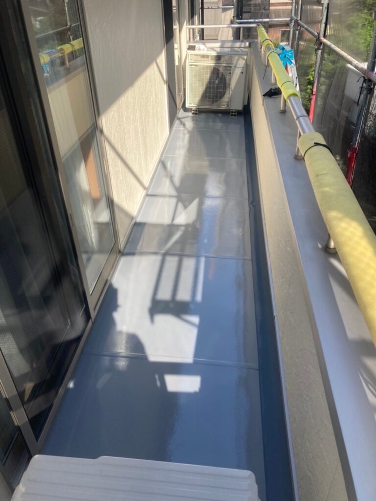 福岡県小郡市 I様邸【住宅塗装】作業工程:ベランダ防水塗装 写真5