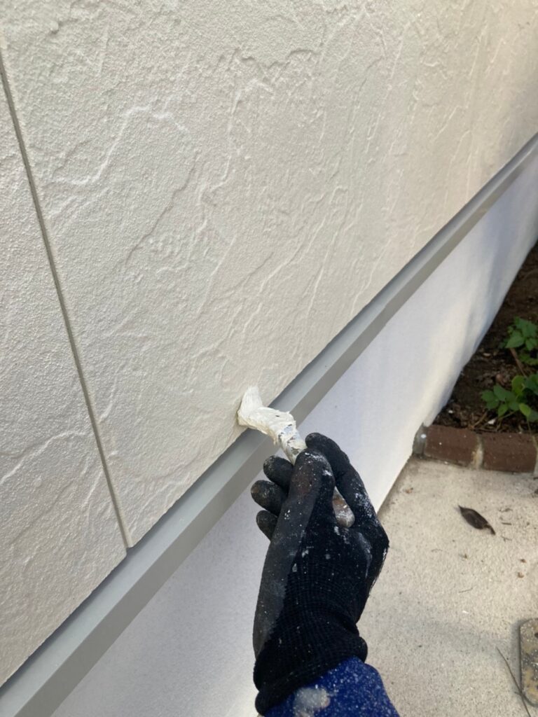 福岡県小郡市 I様邸【住宅塗装】作業工程:タッチアップ 写真3