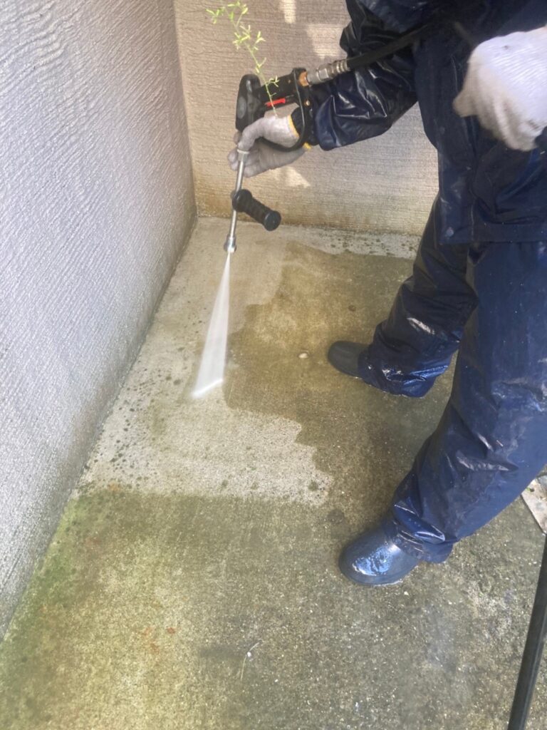 福岡県福岡市 N様邸【住宅塗装】作業工程:高圧洗浄 写真9