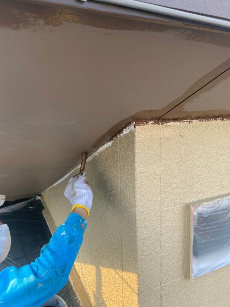 福岡県福岡市 N様邸【住宅塗装】作業工程:軒天塗装 写真2