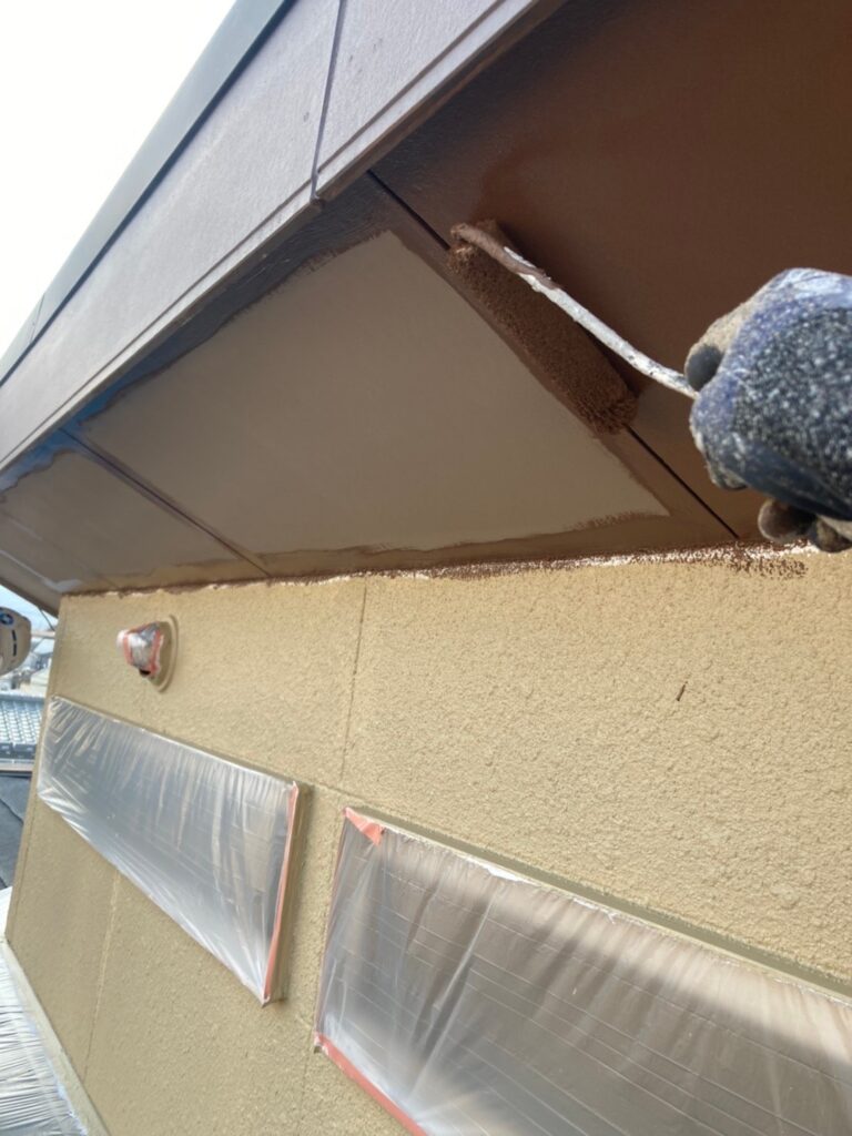 福岡県福岡市 N様邸【住宅塗装】作業工程:軒天塗装 写真4
