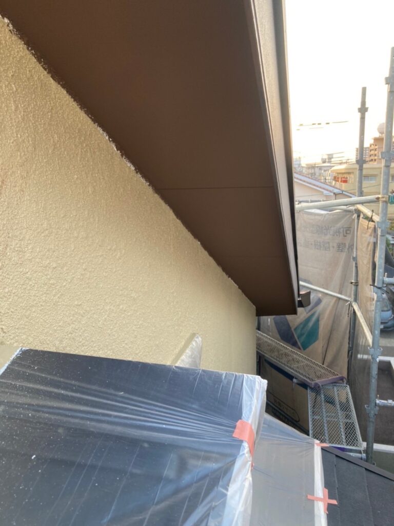 福岡県福岡市 N様邸【住宅塗装】作業工程:軒天塗装 写真7