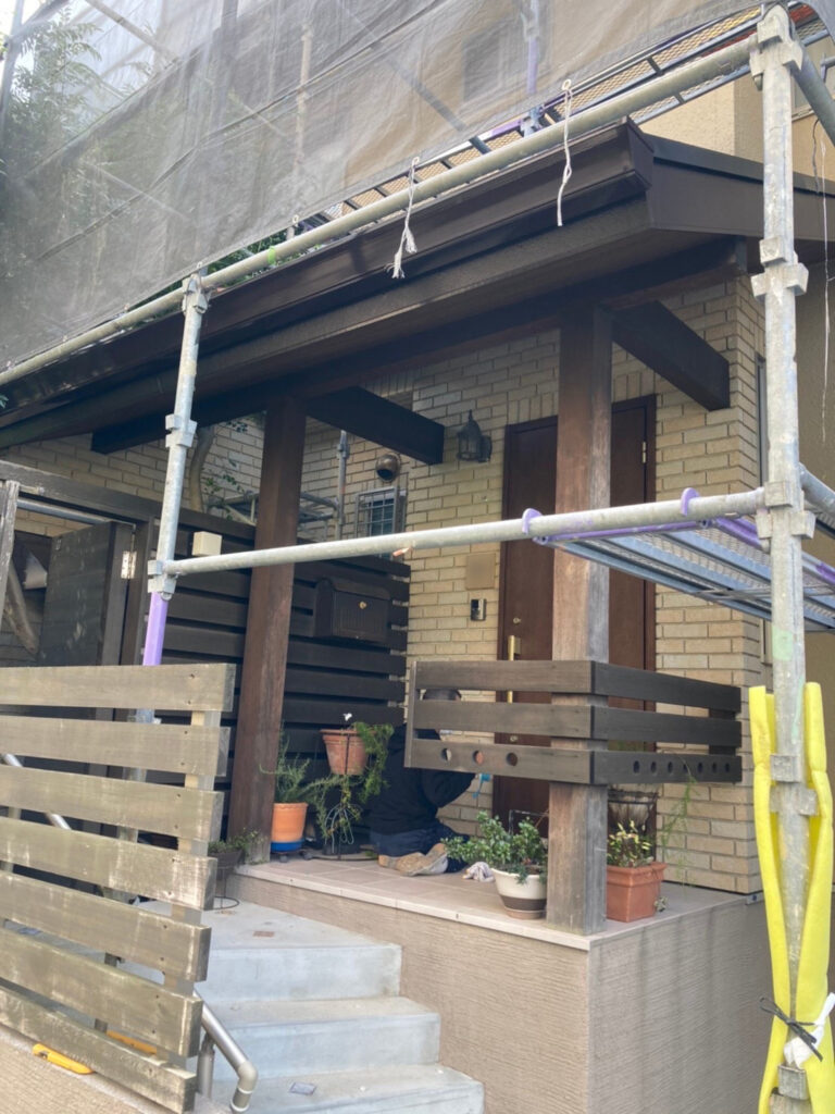 福岡県福岡市 N様邸【住宅塗装】作業工程:木部塗装 写真1