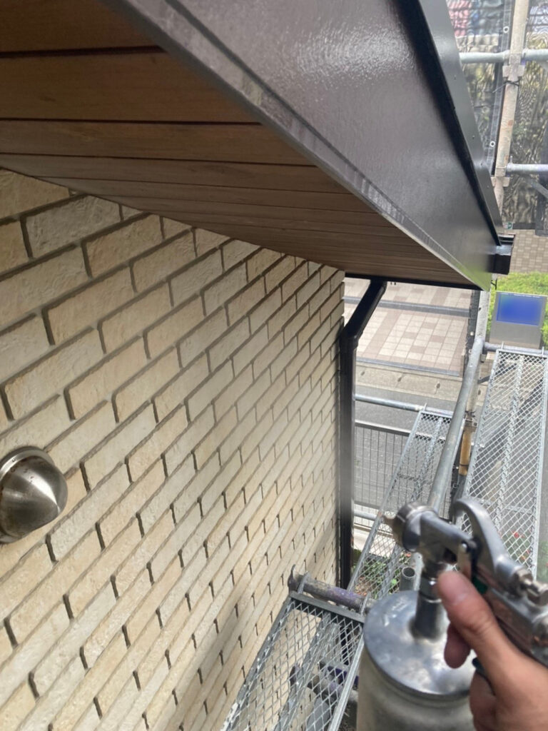 福岡県福岡市 N様邸【住宅塗装】作業工程:光触媒コーティング(屋外) 写真11