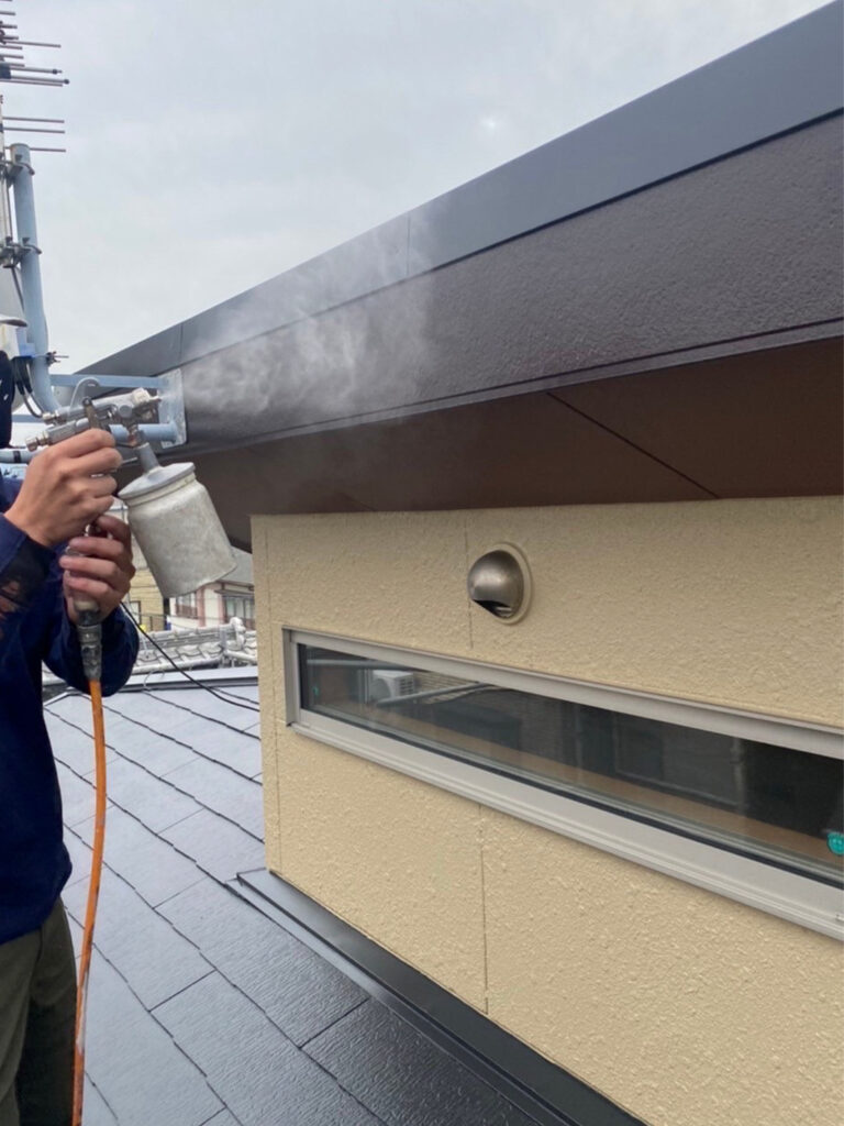 福岡県福岡市 N様邸【住宅塗装】作業工程:光触媒コーティング(屋外) 写真4