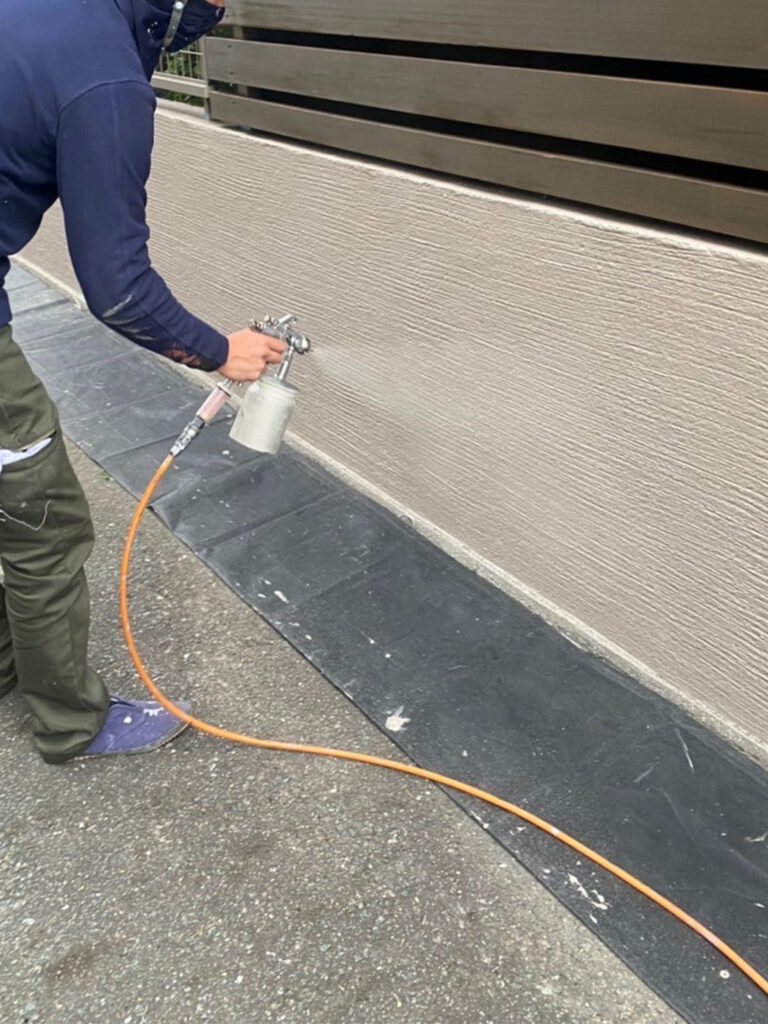 福岡県福岡市 N様邸【住宅塗装】作業工程:光触媒コーティング(屋外) 写真6