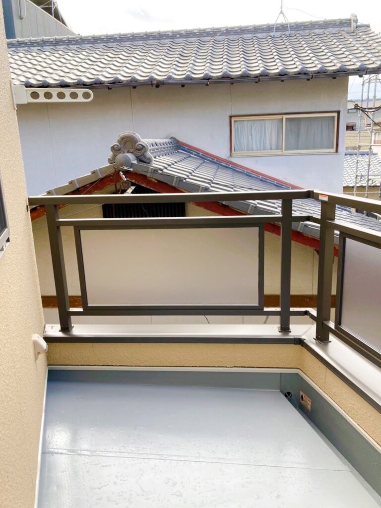 福岡県福岡市 N様邸【住宅塗装】作業工程:バルコニー手摺り工事 写真4