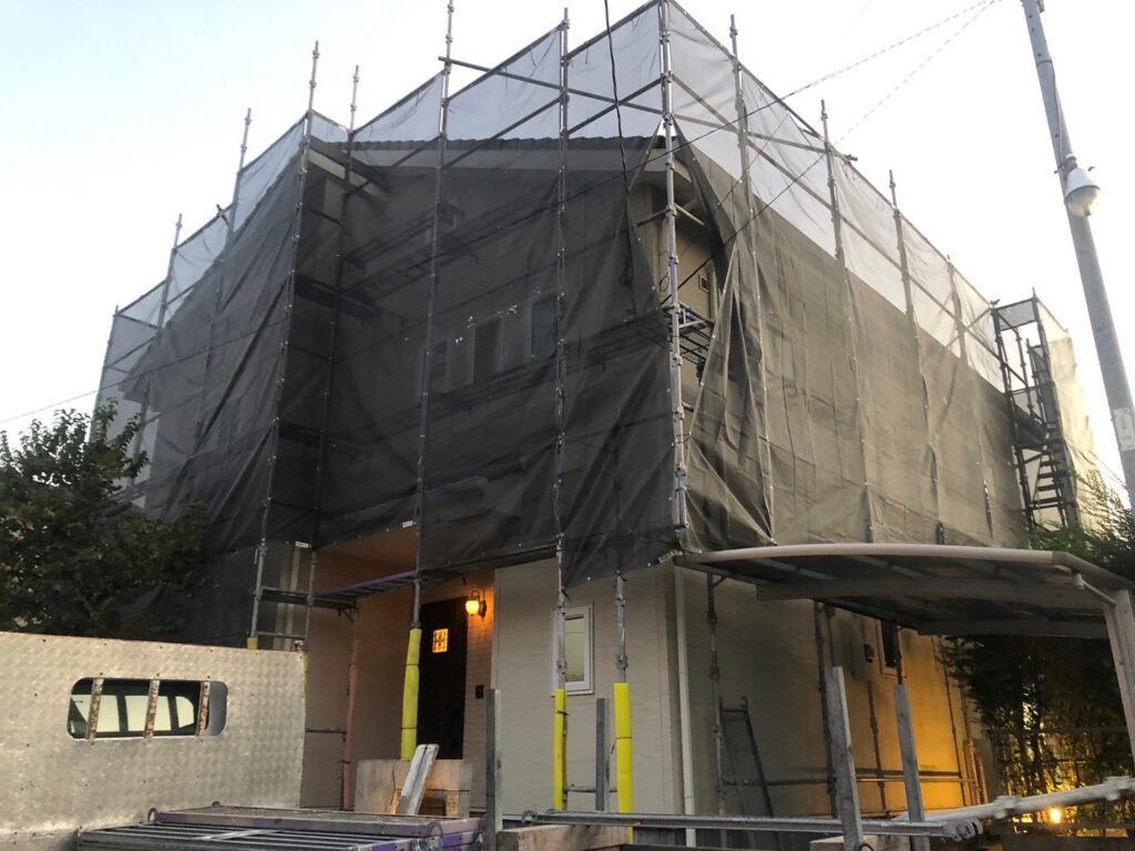福岡県福岡市城南区 H様邸【住宅塗装】作業工程：足場組立 写真4
