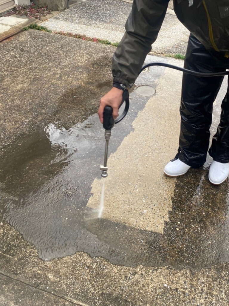 福岡県福岡市城南区 H様邸【住宅塗装】作業工程：高圧洗浄 写真12