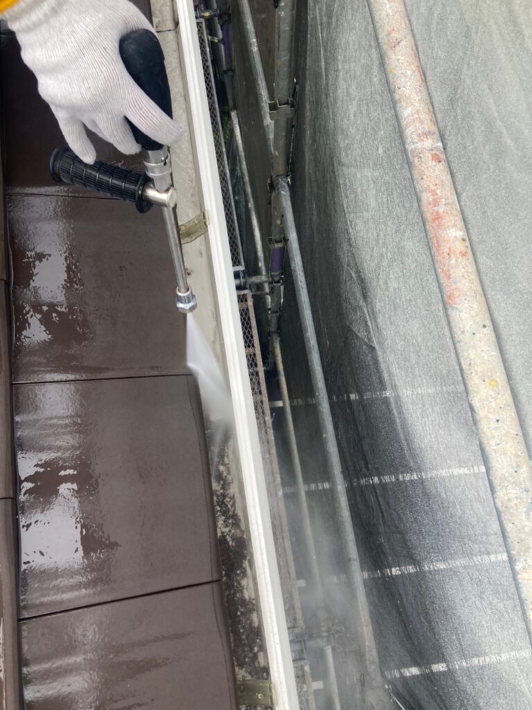 福岡県福岡市城南区 H様邸【住宅塗装】作業工程：高圧洗浄 写真3