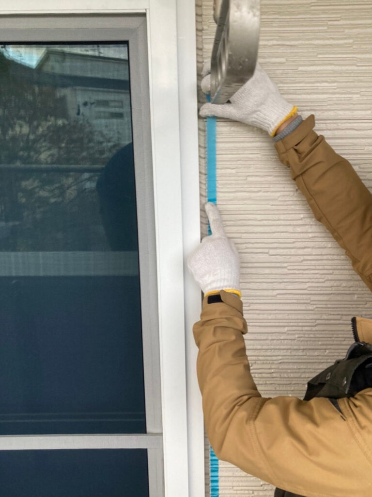 福岡県福岡市城南区 H様邸【住宅塗装】作業工程：コーキング工事 写真8