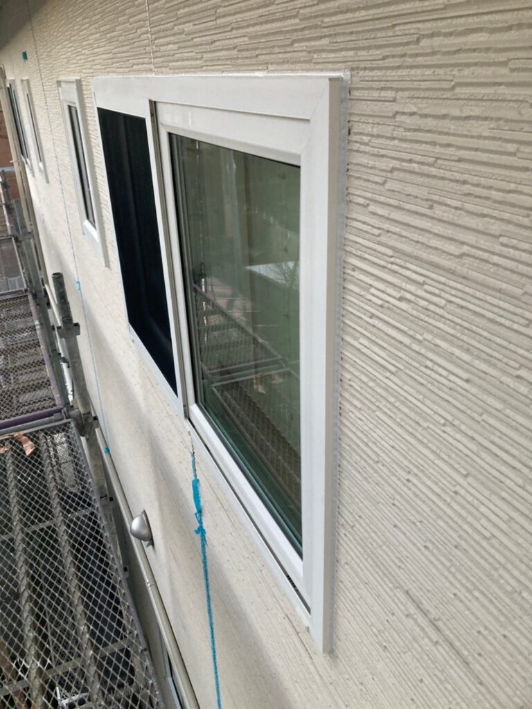 福岡県福岡市城南区 H様邸【住宅塗装】作業工程：コーキング工事 写真24