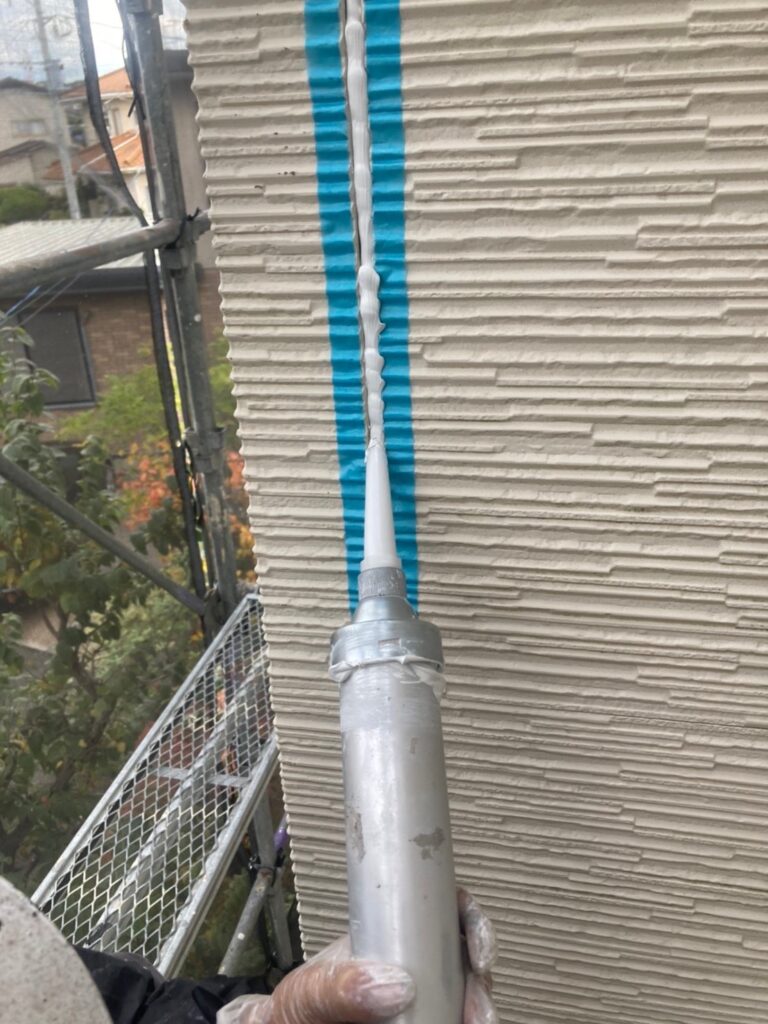 福岡県福岡市城南区 H様邸【住宅塗装】作業工程：コーキング工事 写真26