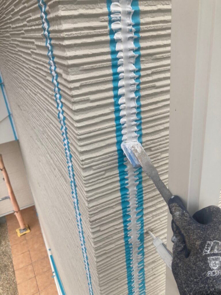 福岡県福岡市城南区 H様邸【住宅塗装】作業工程：コーキング工事 写真27