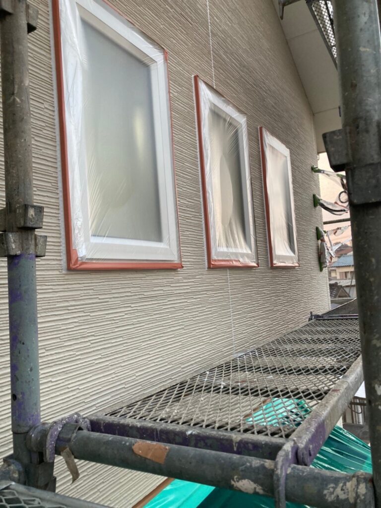 福岡県福岡市城南区 H様邸【住宅塗装】作業工程：各所養生 写真6