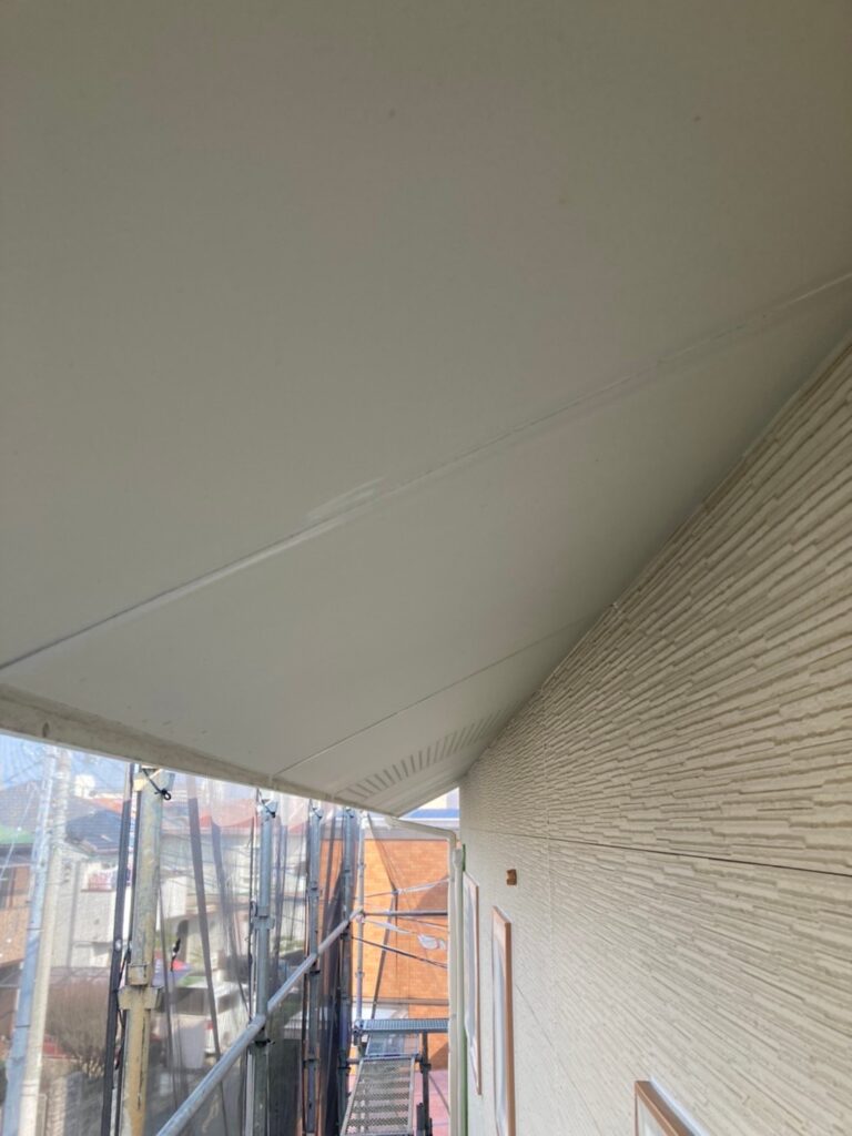 福岡県福岡市城南区 H様邸【住宅塗装】作業工程：軒天塗装 写真5