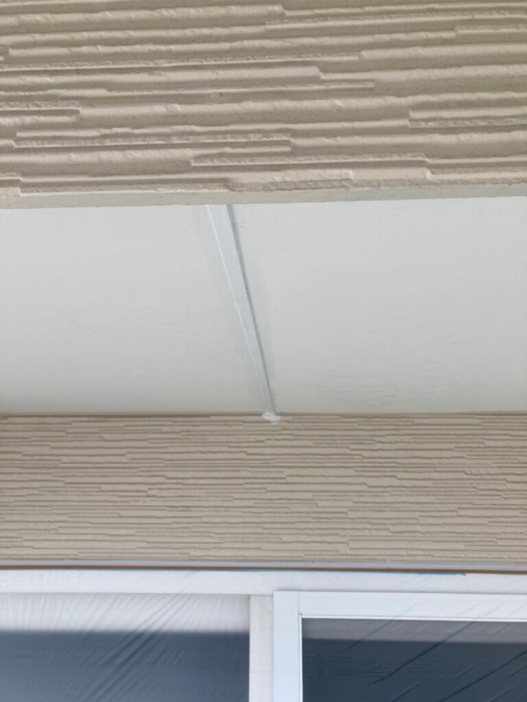 福岡県福岡市城南区 H様邸【住宅塗装】作業工程：軒天塗装 写真6