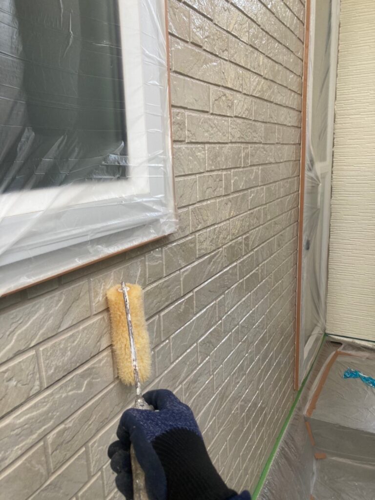 福岡県福岡市城南区 H様邸【住宅塗装】作業工程：外壁塗装(クリヤー) 写真6