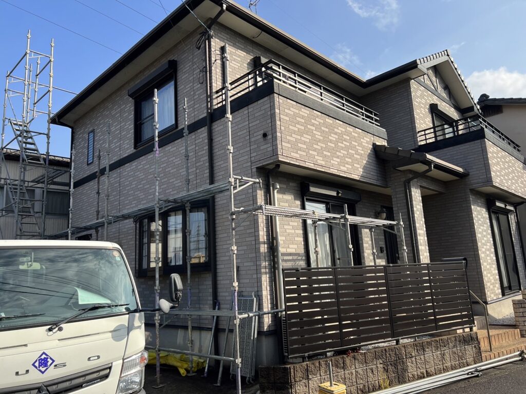 福岡県久留米市 F様邸【住宅塗装】作業工程：足場組立 写真3