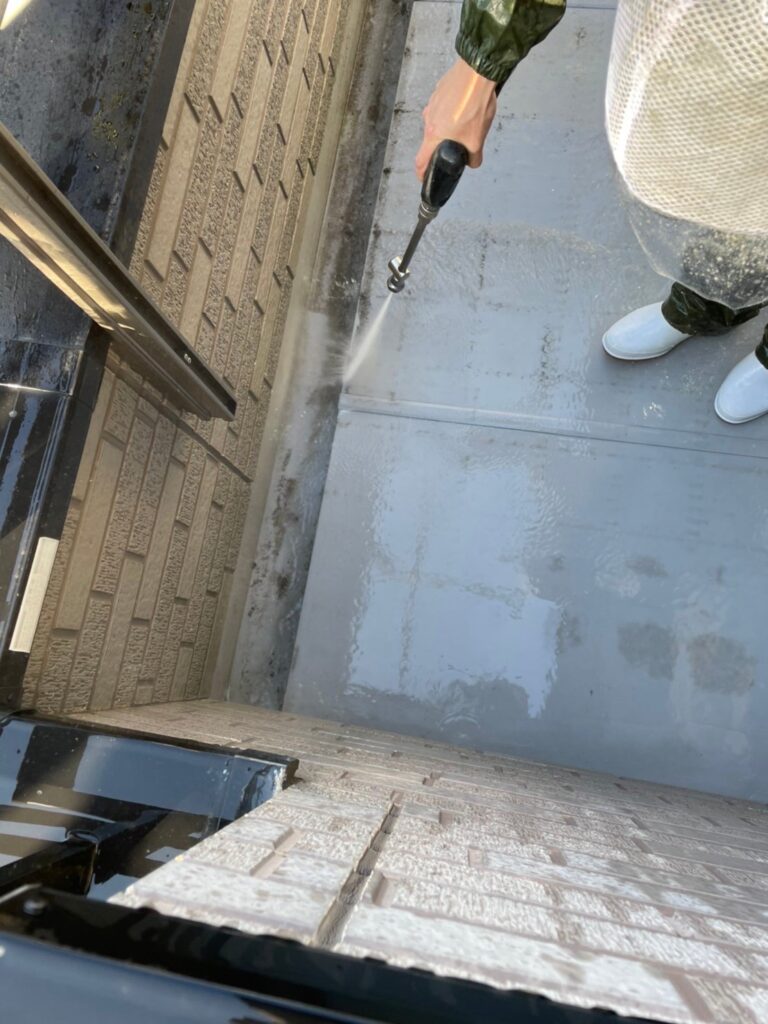 福岡県久留米市 F様邸【住宅塗装】作業工程：高圧洗浄 写真4