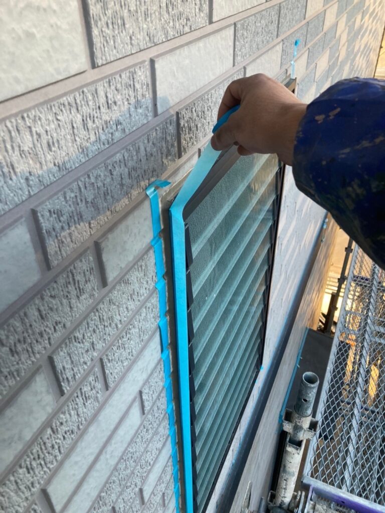 福岡県久留米市 F様邸【住宅塗装】作業工程：コーキング工事 写真6