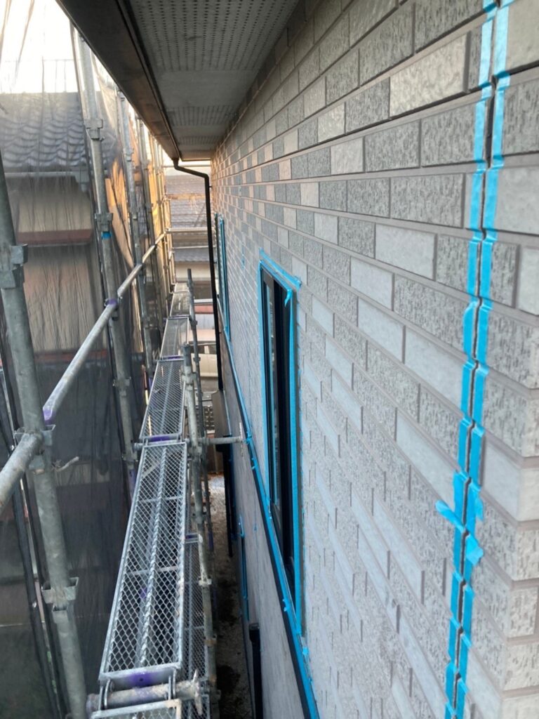 福岡県久留米市 F様邸【住宅塗装】作業工程：コーキング工事 写真7