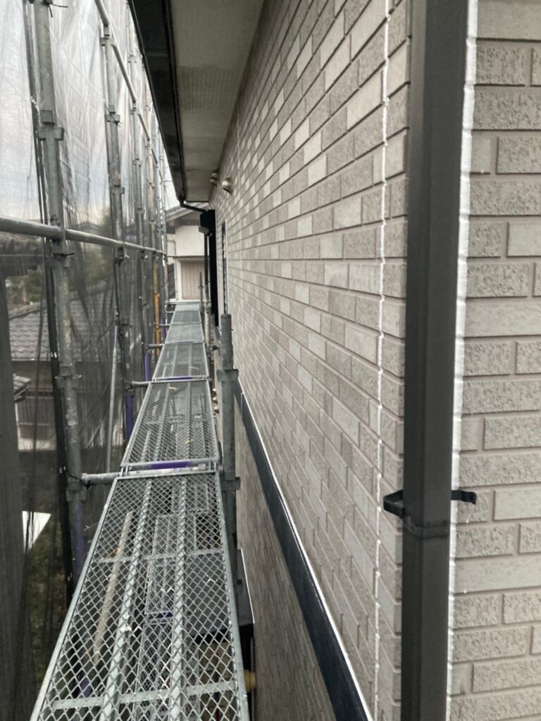 福岡県久留米市 F様邸【住宅塗装】作業工程：コーキング工事 写真19