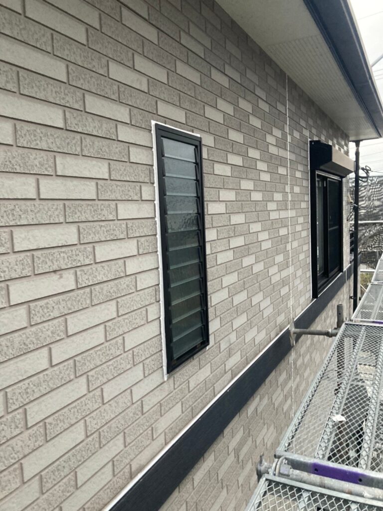 福岡県久留米市 F様邸【住宅塗装】作業工程：コーキング工事 写真20