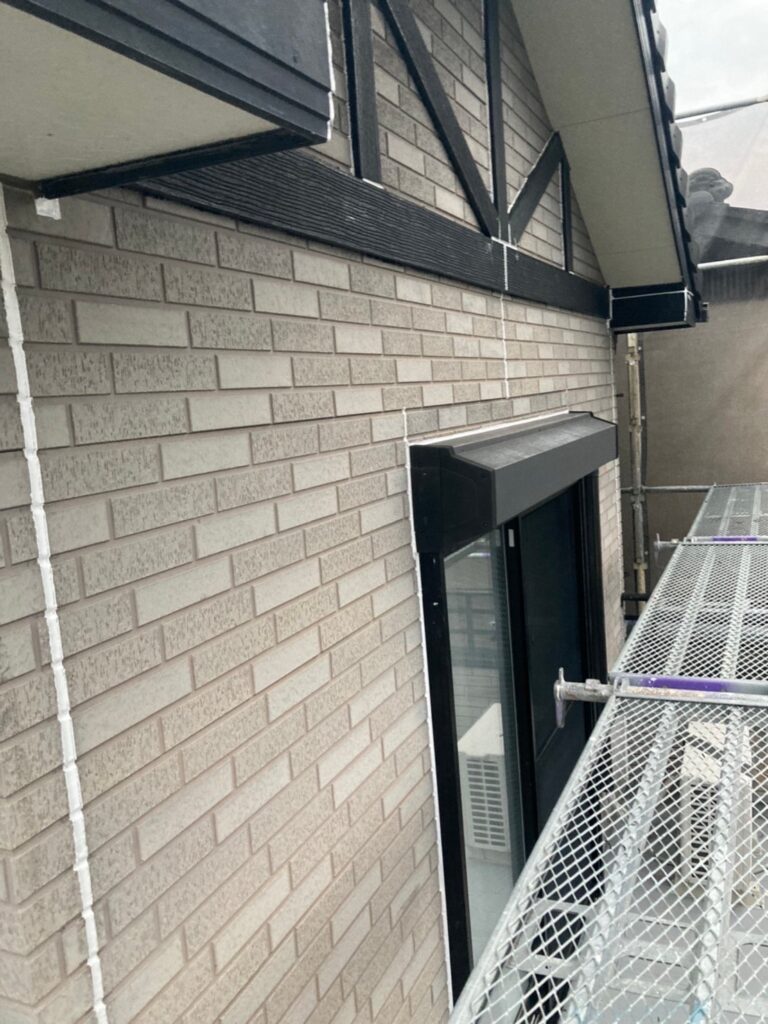 福岡県久留米市 F様邸【住宅塗装】作業工程：コーキング工事 写真22