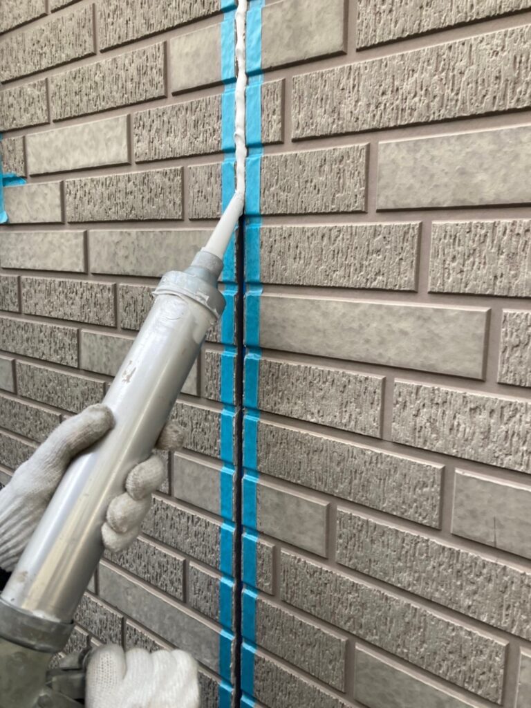 福岡県久留米市 F様邸【住宅塗装】作業工程：コーキング工事 写真16