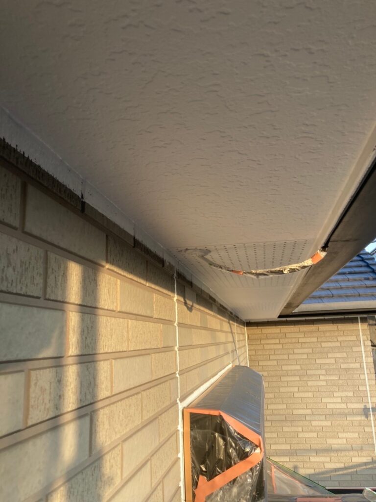 福岡県久留米市 F様邸【住宅塗装】作業工程：軒天塗装 写真7