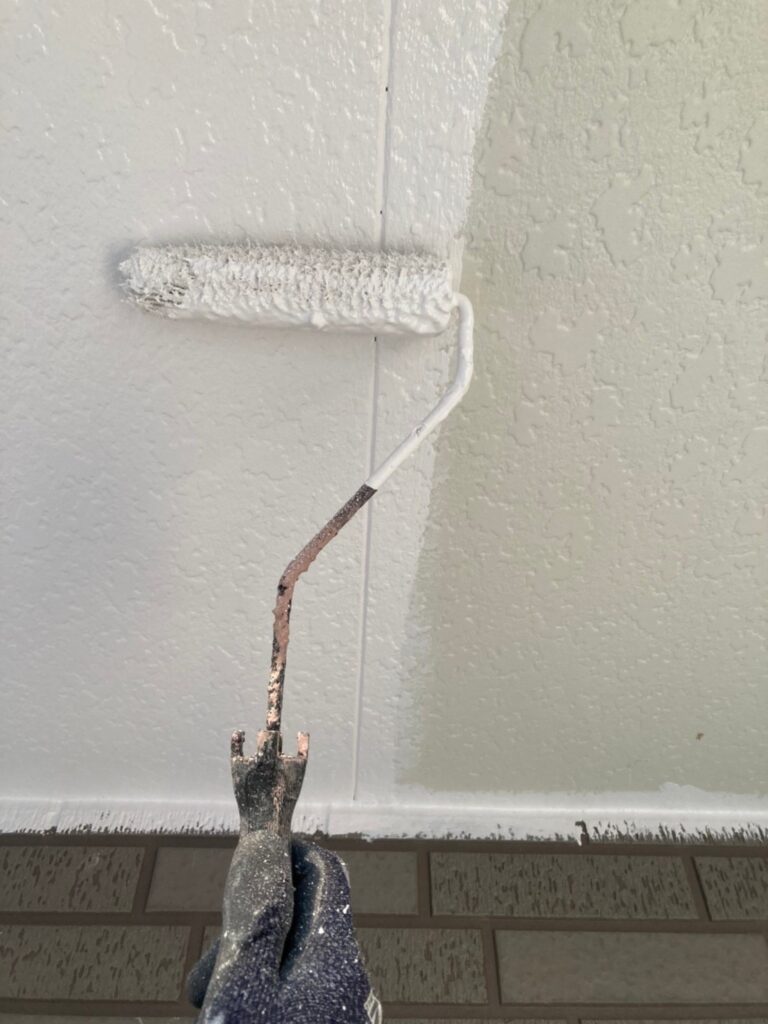 福岡県久留米市 F様邸【住宅塗装】作業工程：軒天塗装 写真4