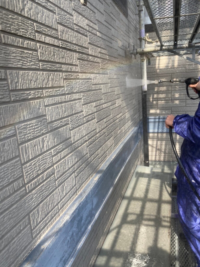 福岡県糟屋郡 N様邸【住宅塗装】作業工程：高圧洗浄 写真5